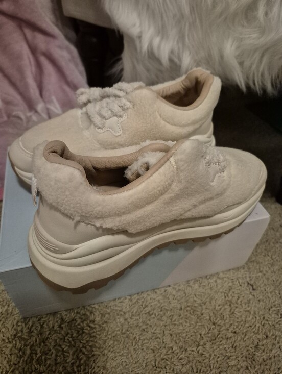 Shoes - Women’s Plush Cream Platform Sneakers
